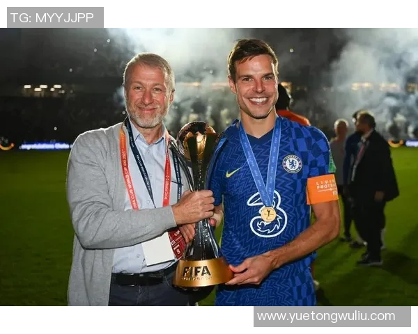 飞出界外的足球明星如何重返赛场重塑辉煌人生